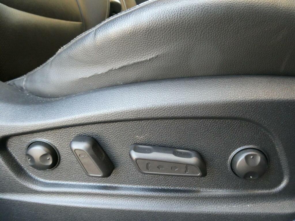 Kia Carens 3 Silver #40
