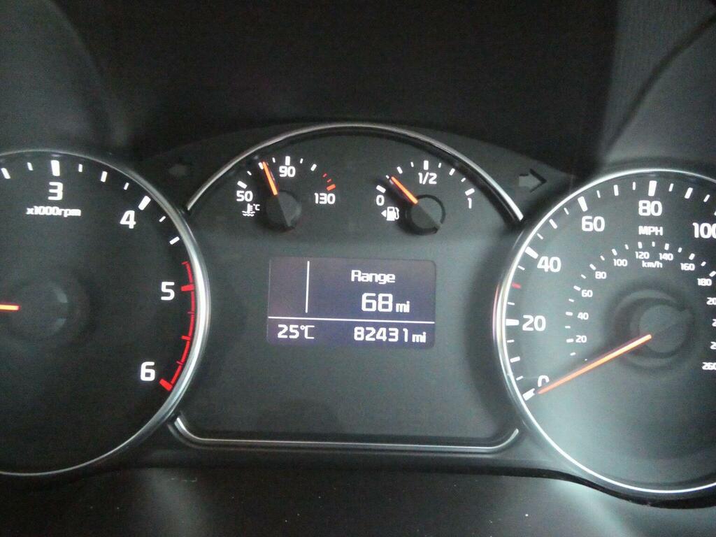 Kia Carens 3 Silver #39