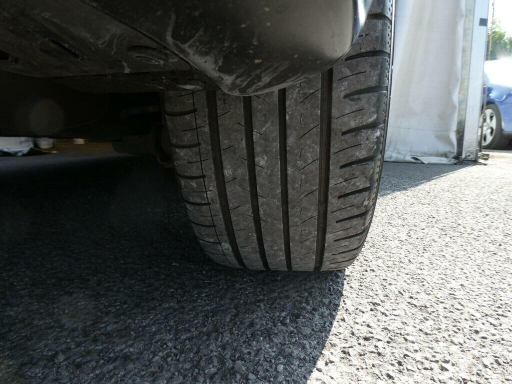 Kia Carens 3 Silver #53