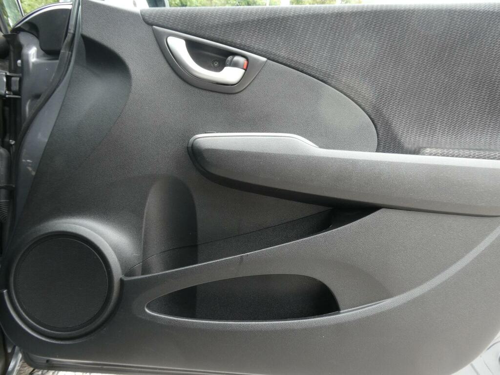Honda Jazz 1.4 I-vtec Es Plus Cvt Hatchback Blue #32