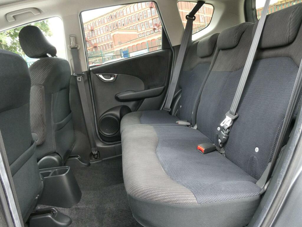 Honda Jazz 1.4 I-vtec Es Plus Cvt Hatchback Blue #19