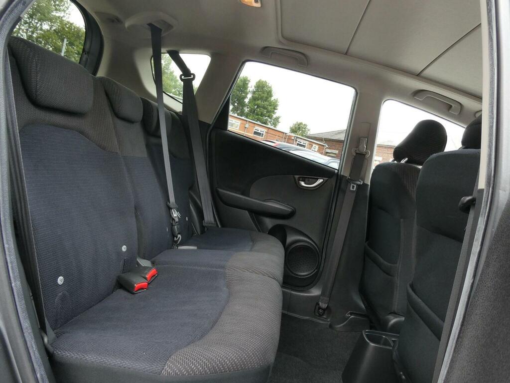 Honda Jazz 1.4 I-vtec Es Plus Cvt Hatchback Blue #25