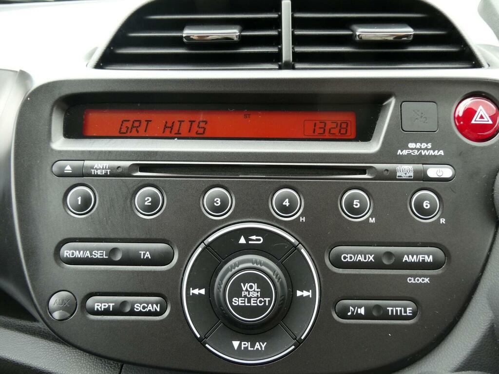 Honda Jazz 1.4 I-vtec Es Plus Cvt Hatchback Blue #9