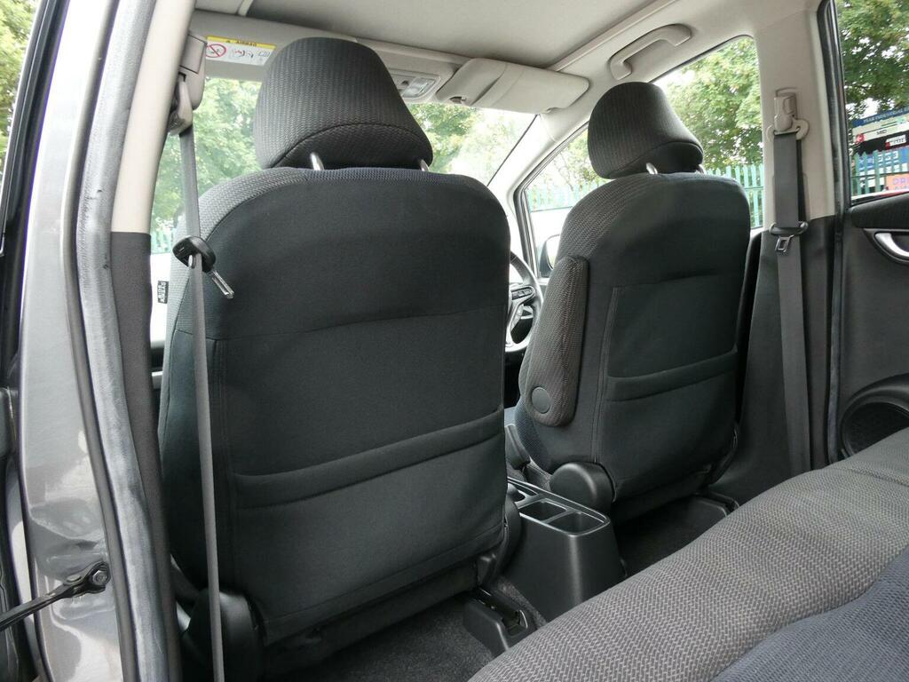 Honda Jazz 1.4 I-vtec Es Plus Cvt Hatchback Blue #30