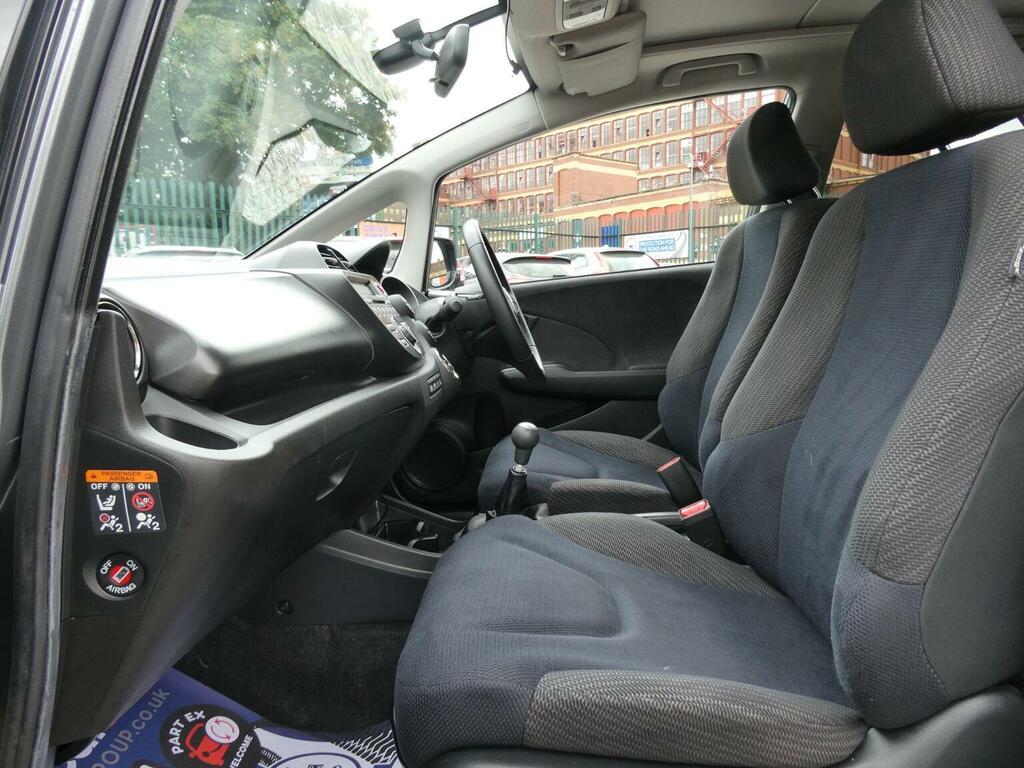 Honda Jazz 1.4 I-vtec Es Plus Cvt Hatchback Blue #16