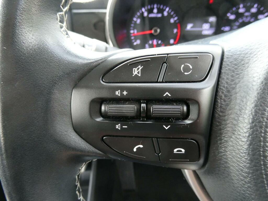 Kia Picanto 1.0 1 Air Hatchback Red #11