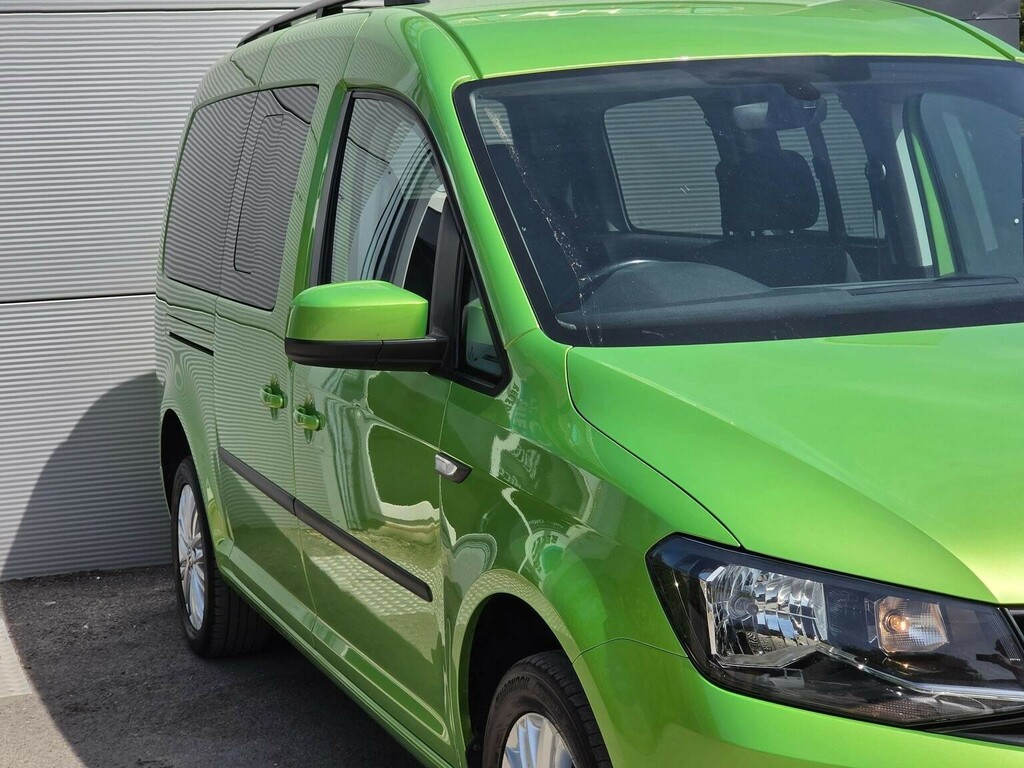 Volkswagen Caddy Maxi Life Mpv 2.0 Tdi Euro 6 Ss 202020 MA20AUE Green #2