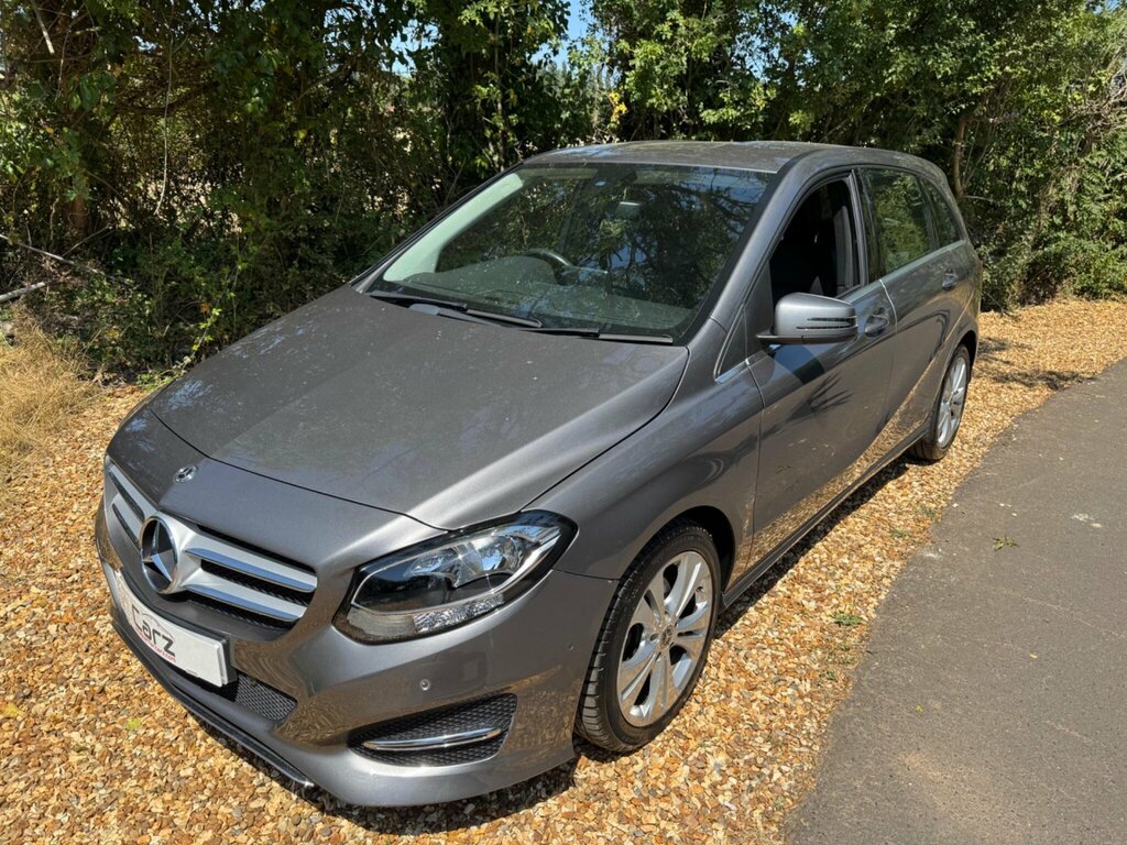 Mercedes-Benz B Class Automatic White #9