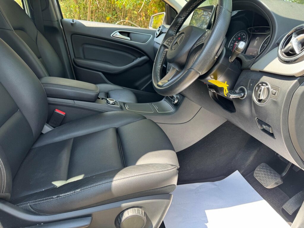 Mercedes-Benz B Class Automatic White #13