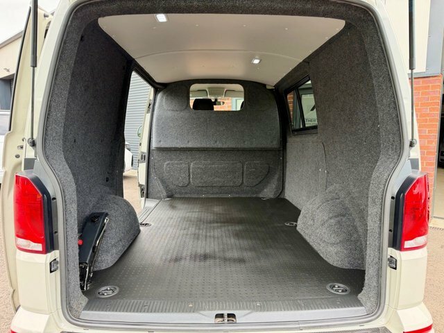 Volkswagen Transporter 2.0 Tdi T28 Highline Day Van Dsg F Grey #3