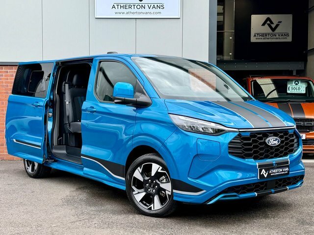 Ford Transit Custom 2.5 320 Duratec 11.8Kwh Sport Combi Van Plu Blue