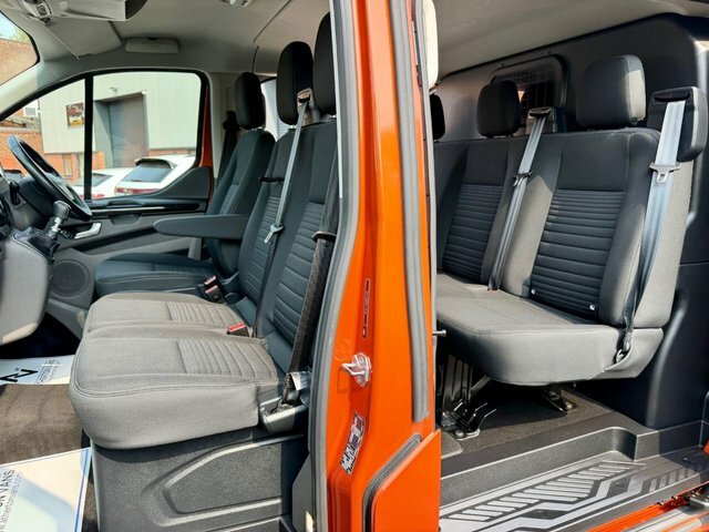 Ford Transit Custom 2.0 320 Ecoblue Limited 6 Seater Combi Vanl L1 H1 BG69XEC Orange #4