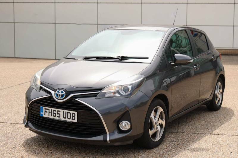 Toyota Yaris 1.5 Hybrid Icon Cvt Grey #3