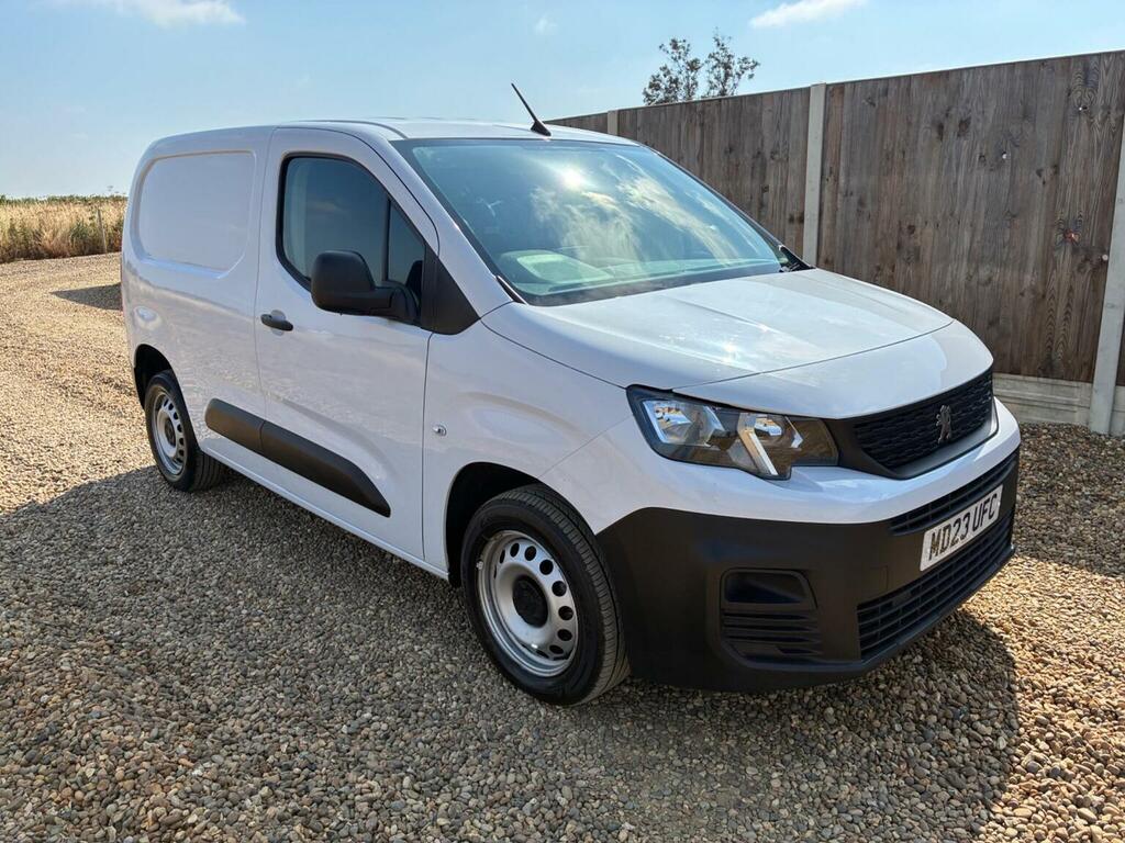 Peugeot Partner 1.5 Bluehdi 1000 Professional Premium Standard P White