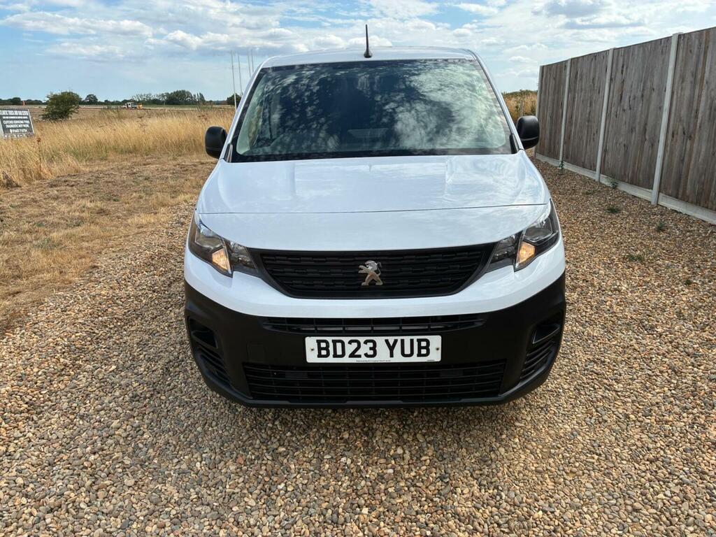 Peugeot Partner Panel Van 1.5 Bluehdi 1000 Professional Premium White #2