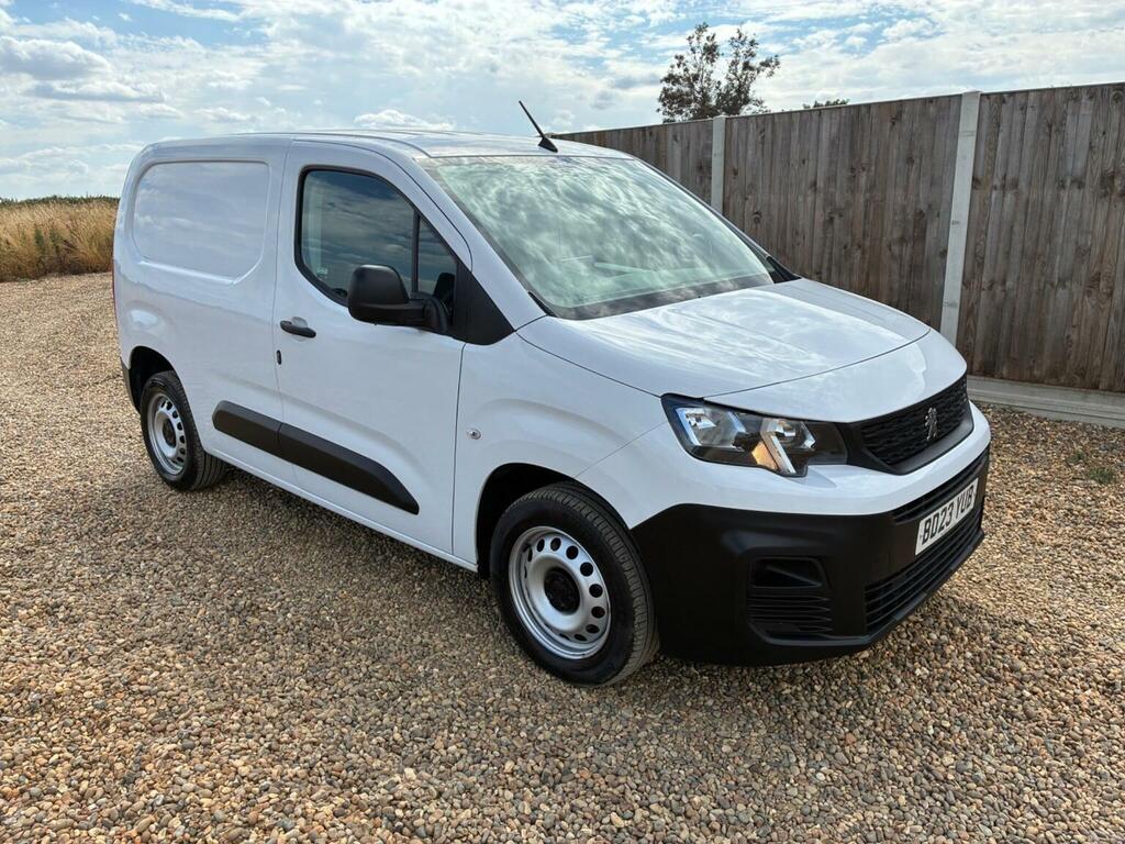 Peugeot Partner Panel Van 1.5 Bluehdi 1000 Professional Premium White