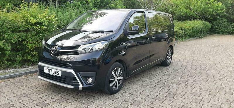 Toyota PROACE 1.6D Comfort Medium Panel Black #4