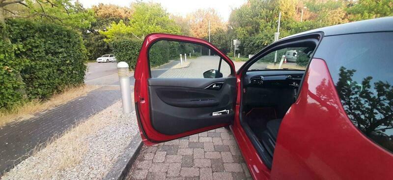 Citroen DS3 Hatchback Dstyle Plus 201464 Red #16