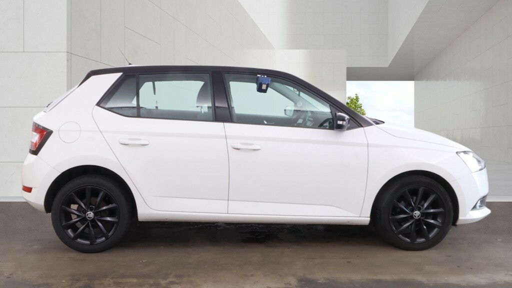Skoda Fabia 1.0 Colour Edition DG20KBN White #2