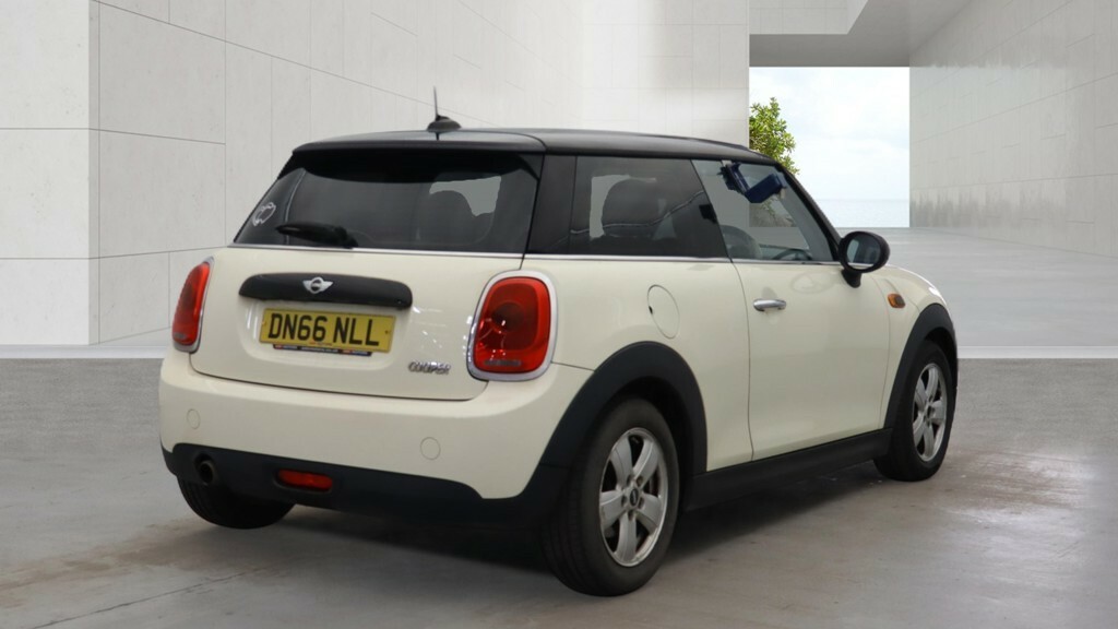 Mini Hatch 1.5 Cooper 3-Door Hatch DN66NLL White #3