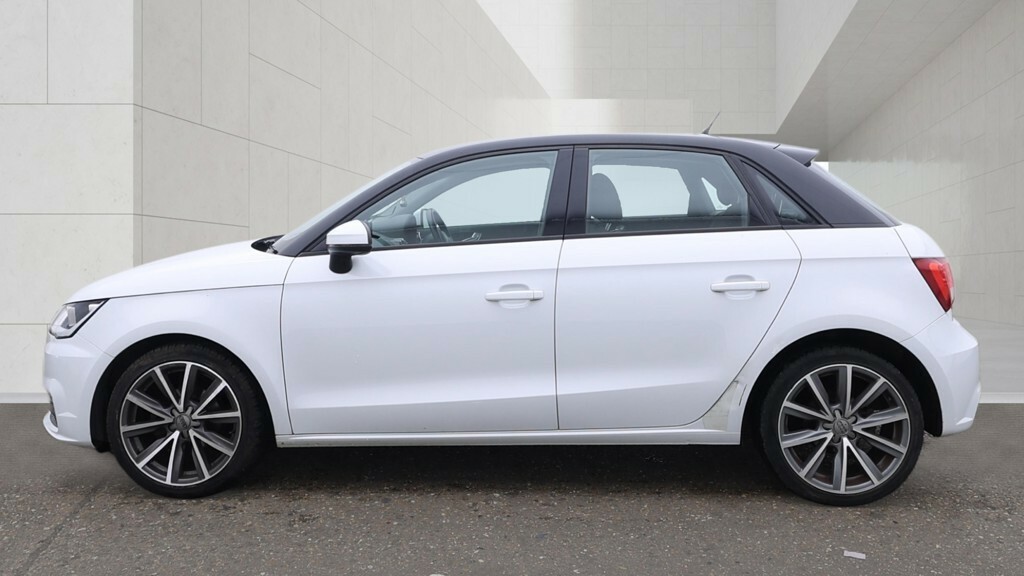 Audi A1 1.0 Tfsi Sport White #5