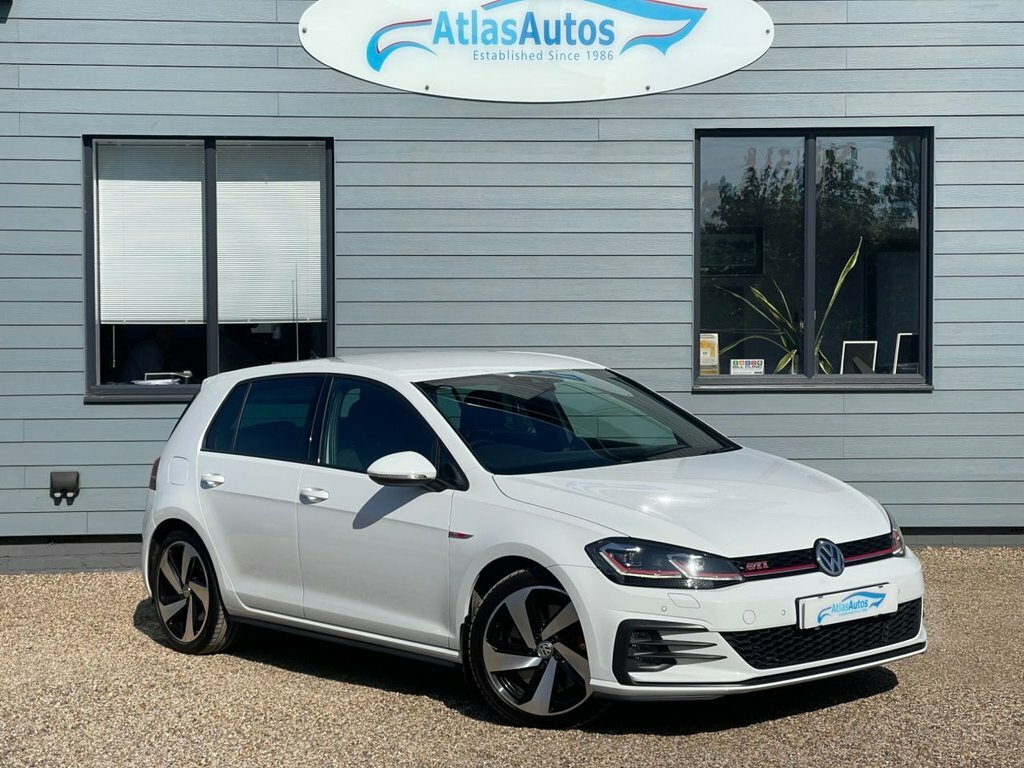 Volkswagen Golf 2L Gti Performance White
