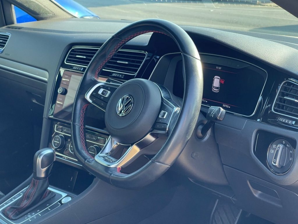 Volkswagen Golf Match Silver #7