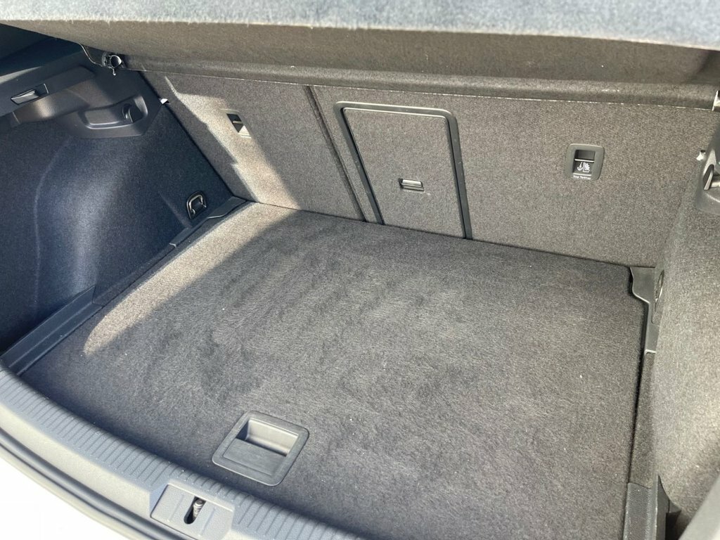 Volkswagen Golf Match Silver #10