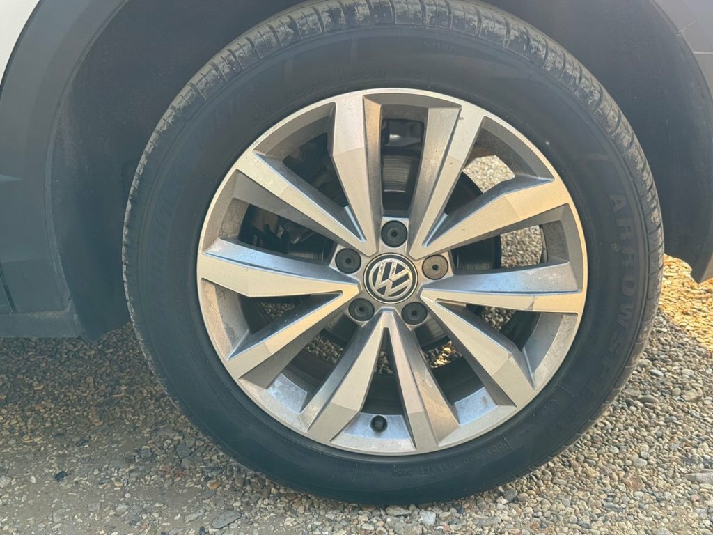 Volkswagen T-Roc 1L Se RF18EYD Silver #2