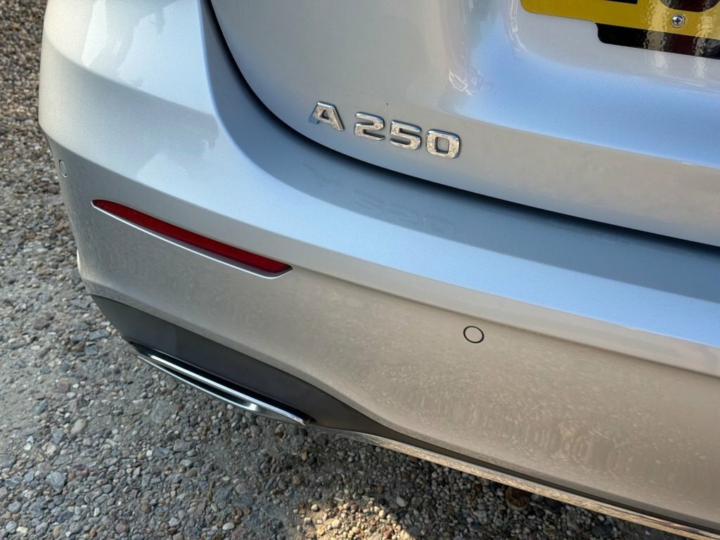 Mercedes-Benz A Class 2L Amg Line Silver #6