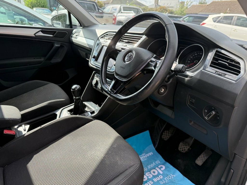 Volkswagen Tiguan 1.4L S White #2