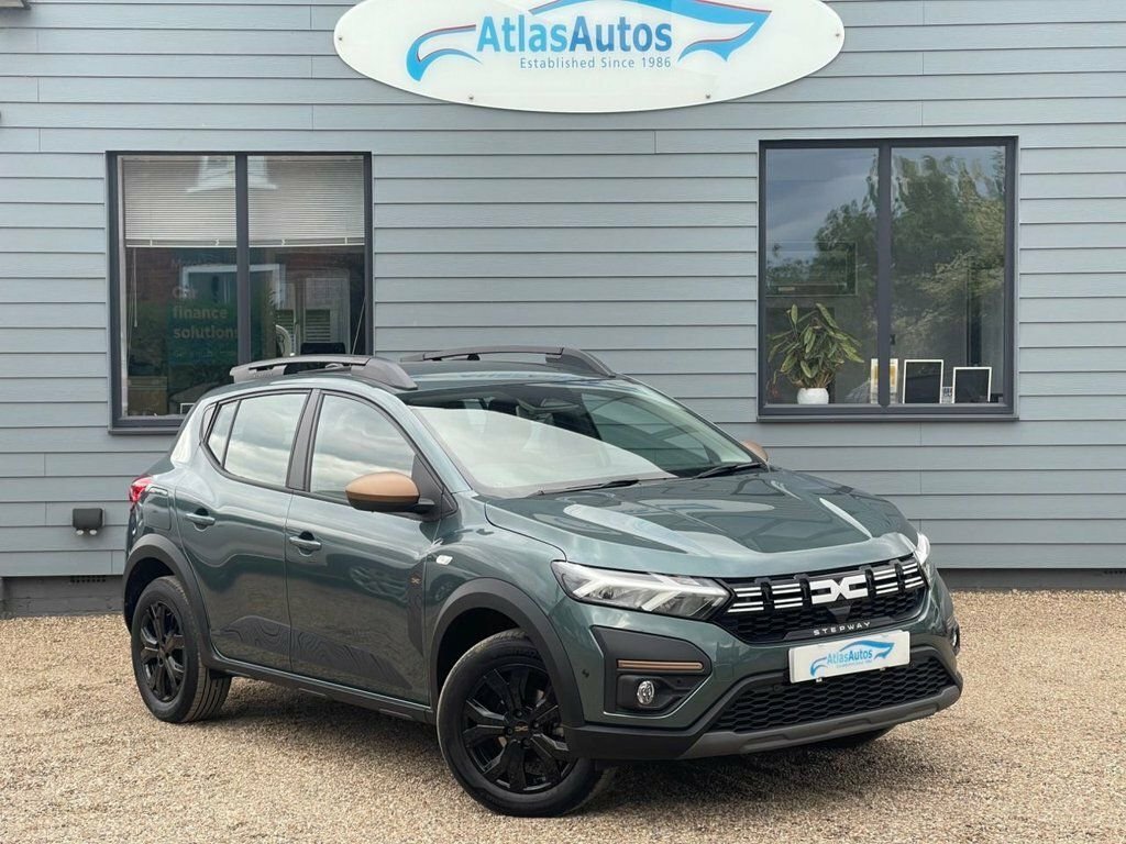 Dacia Sandero Stepway 1L Extreme Green