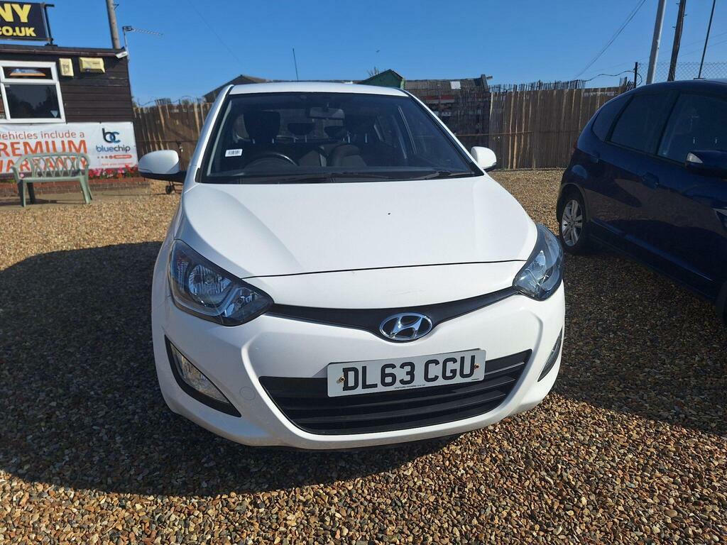 Hyundai I20 1.2 Active Euro 5 DL63CGU White #2