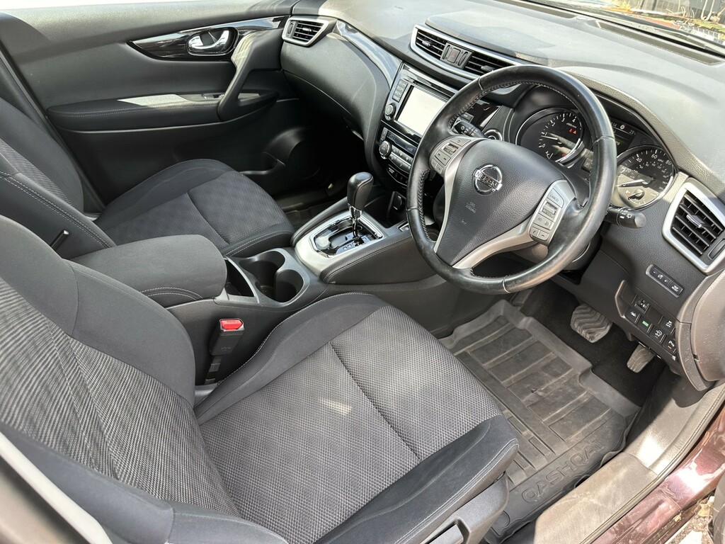 Nissan Qashqai 1.2 Dig-t N-tec Black #3