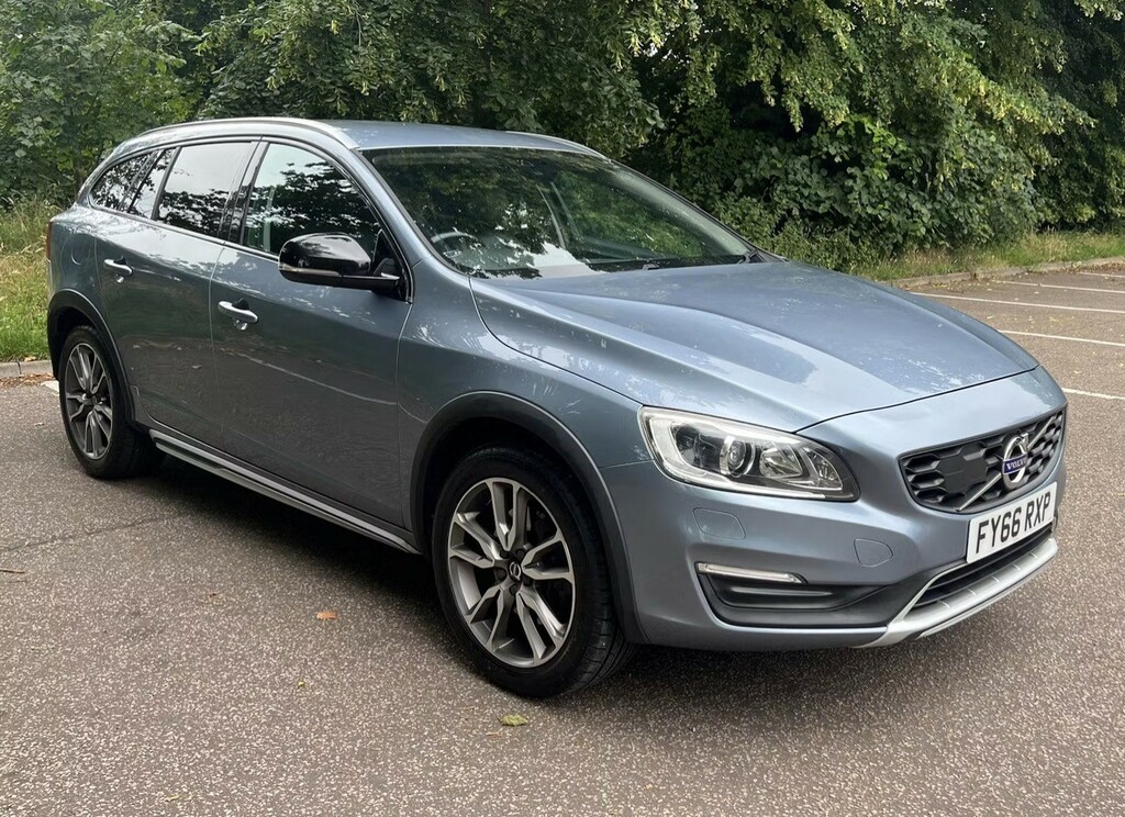 Volvo V60 Cross Country 2.4 Lux Nav D4 Awd Blue