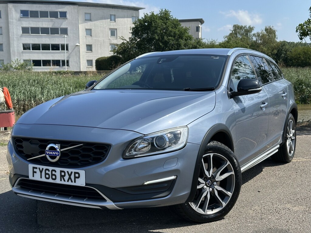 Volvo V60 Cross Country 2.4 Lux Nav D4 Awd Blue
