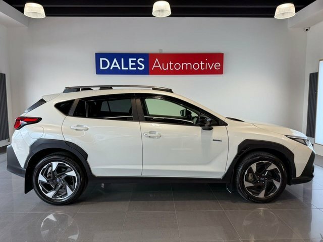 Subaru Crosstrek I E-boxer Touring Suv White #4