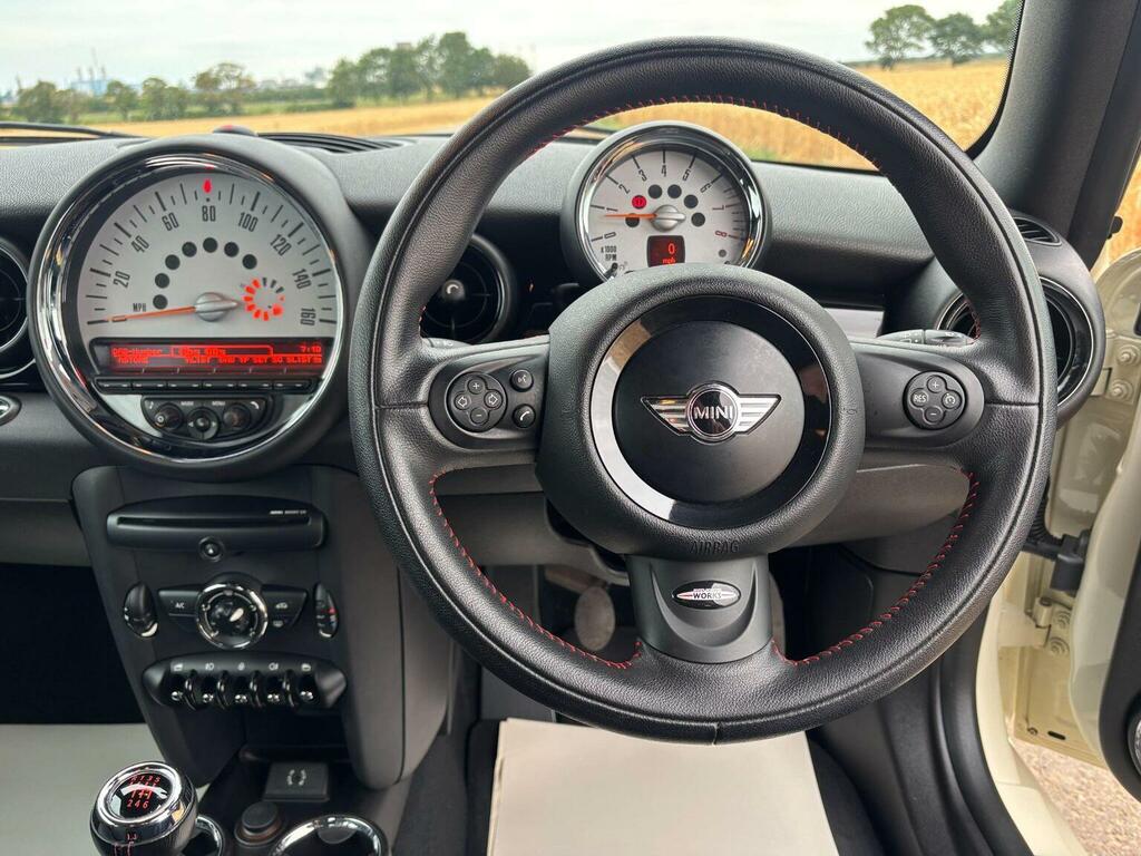 Mini Hatch 2013 1.6 Cooper Suv Euro 5 Ss White #12
