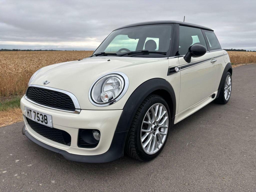 Mini Hatch 2013 1.6 Cooper Suv Euro 5 Ss White #27