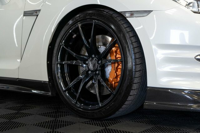 Nissan GT-R V6 Premium Edition Coupe White #2