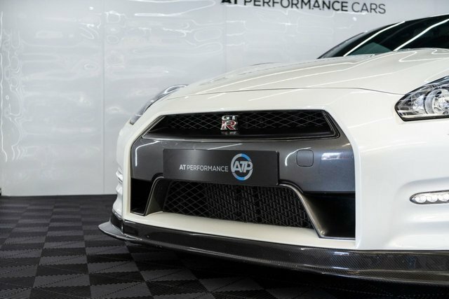 Nissan GT-R V6 Premium Edition Coupe White #4