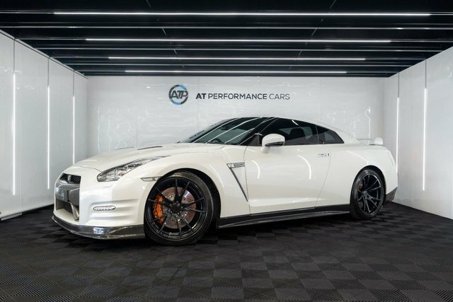 Nissan GT-R V6 Premium Edition Coupe White
