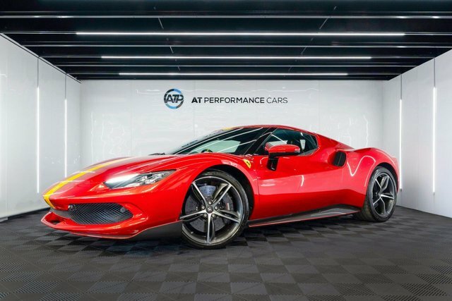 Ferrari 296 GTB V6 7.45Kwh Coupe Red