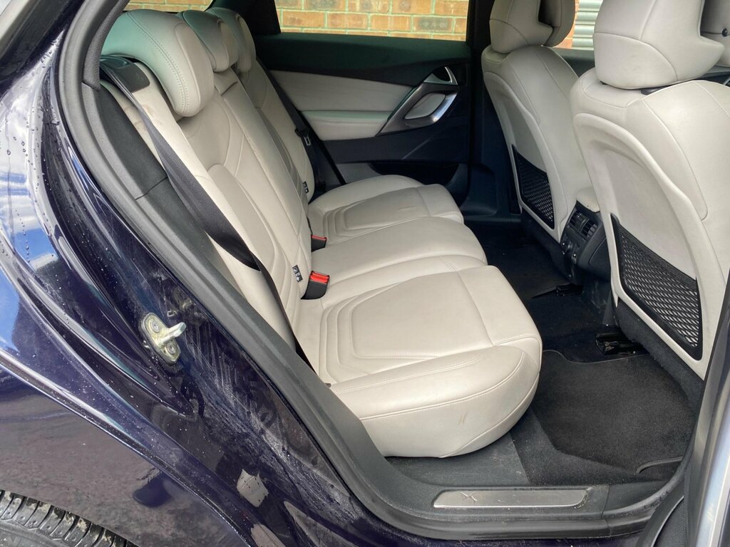 DS DS 5 Hatchback White #12