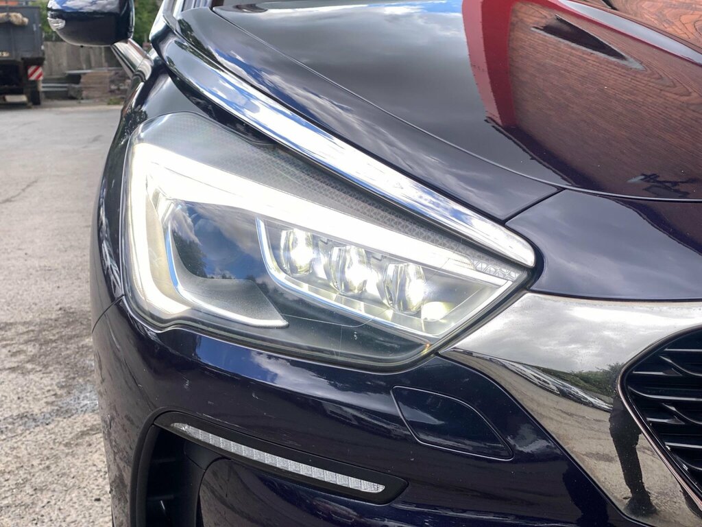DS DS 5 Hatchback White #7