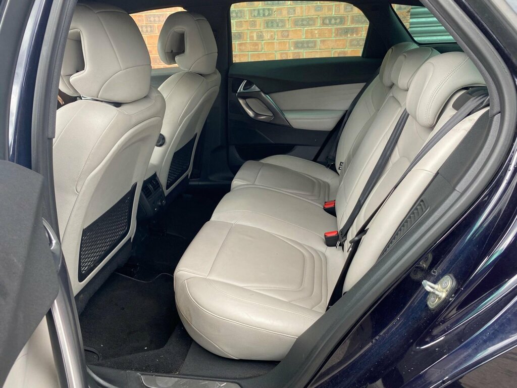 DS DS 5 Hatchback White #19