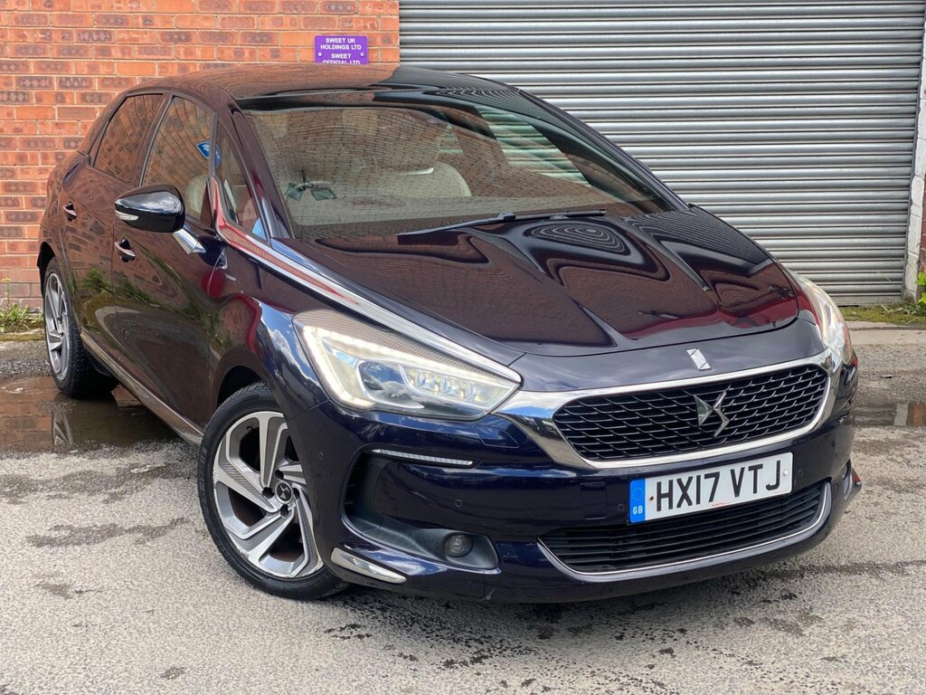 DS DS 5 Hatchback White #27