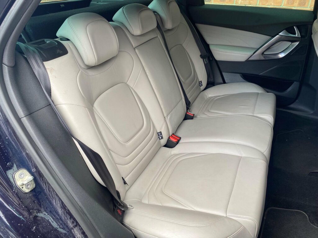 DS DS 5 Hatchback White #13