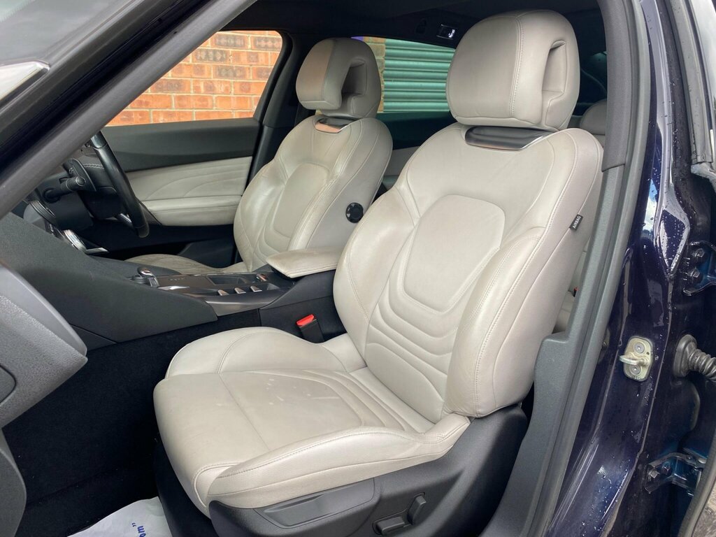 DS DS 5 Hatchback White #18