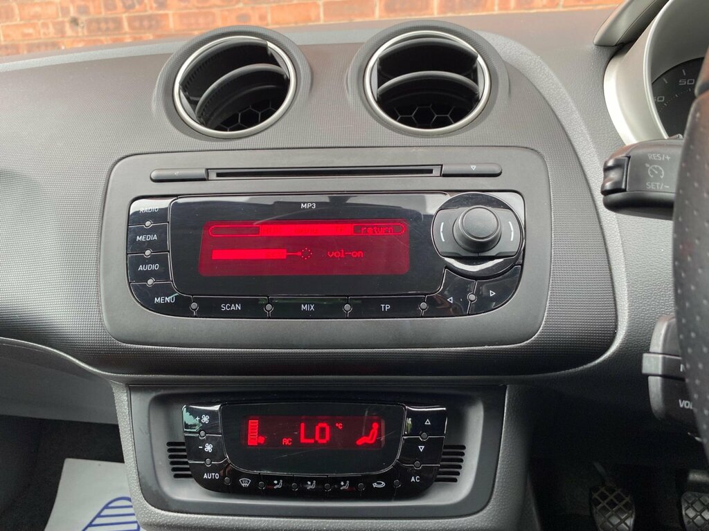 Seat Ibiza 1.4 16V Se Copa Sport Coupe Euro 5 Red #38